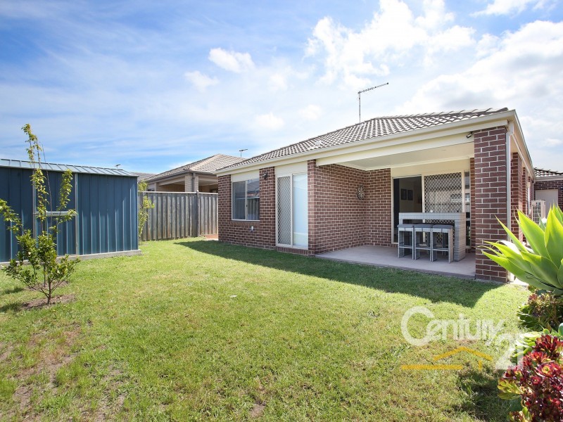 4 Sutton Rise, Cranbourne North VIC 3977
