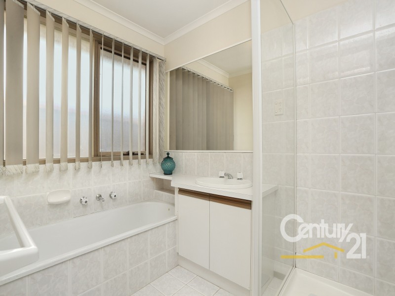 13 Warrock Court, Berwick VIC 3806