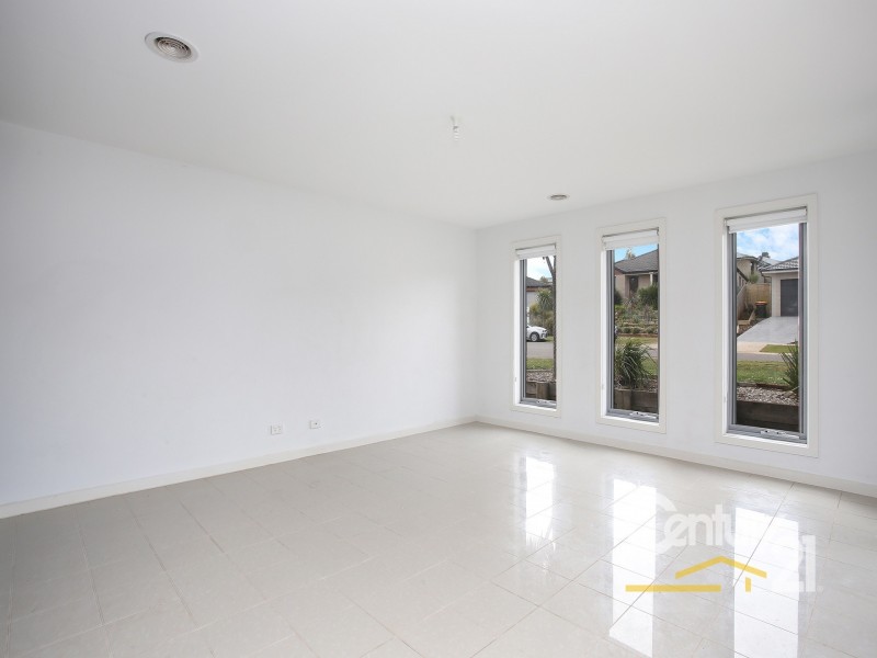 5 Emma Close, Drouin VIC 3818