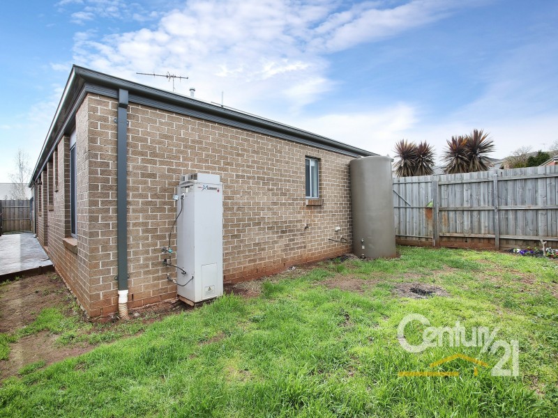 5 Emma Close, Drouin VIC 3818