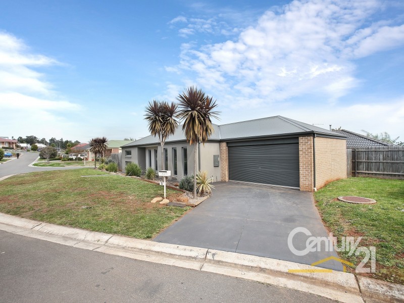 5 Emma Close, Drouin VIC 3818