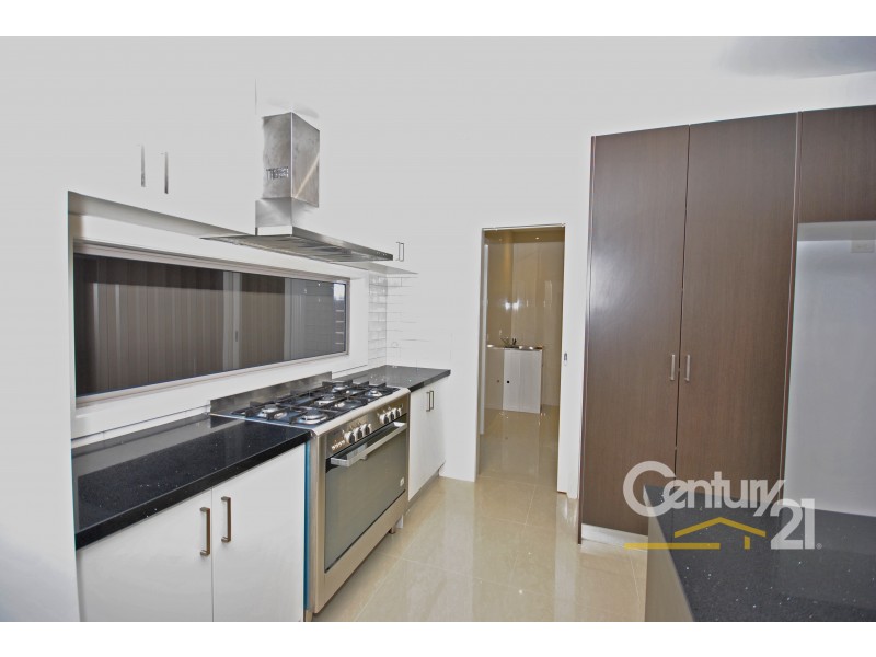 2/5 Lenaro Street, Dandenong VIC 3175