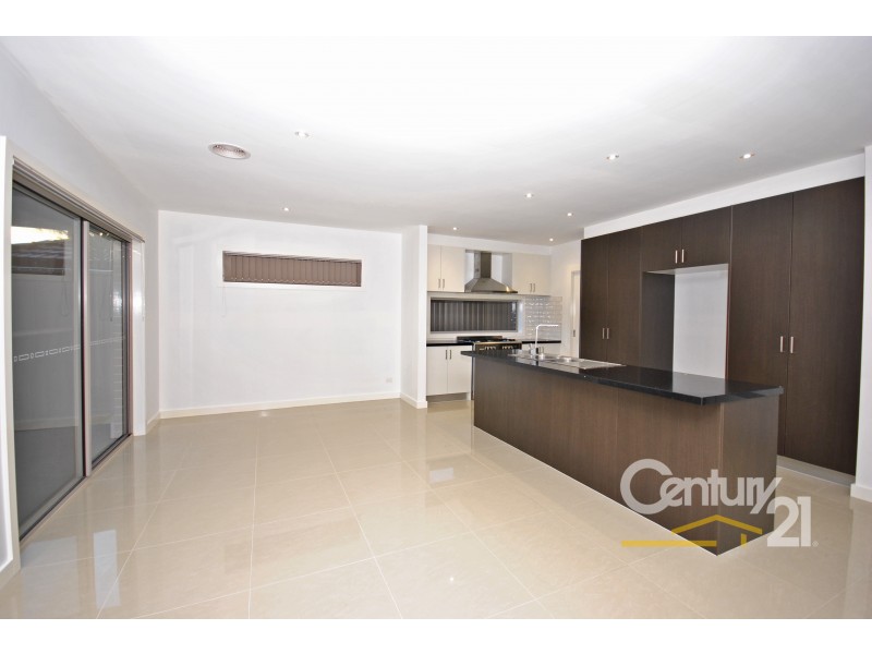 2/5 Lenaro Street, Dandenong VIC 3175