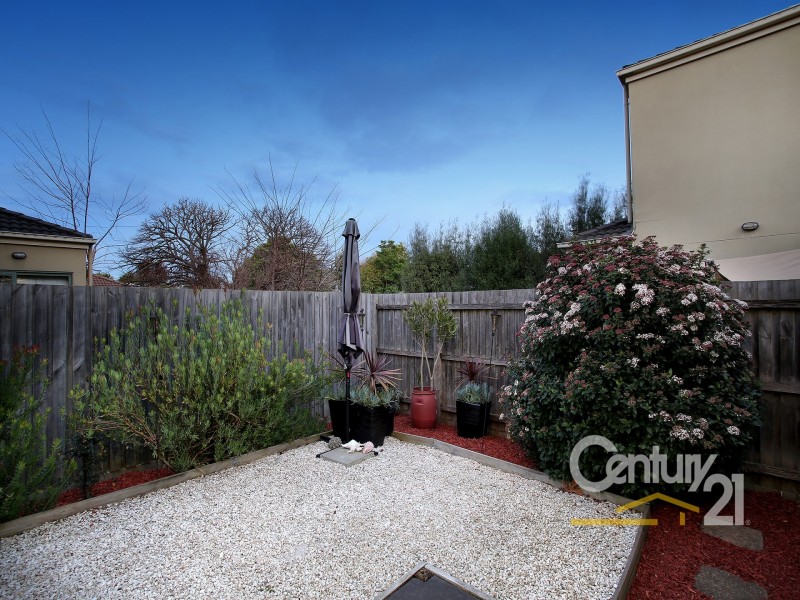 415 Centre Road, Berwick VIC 3806