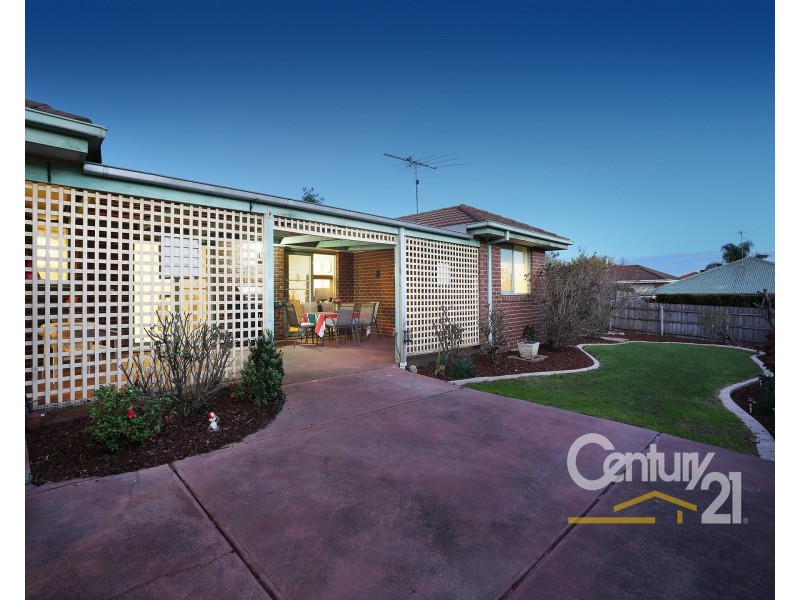 96 Avebury Drive, Berwick VIC 3806