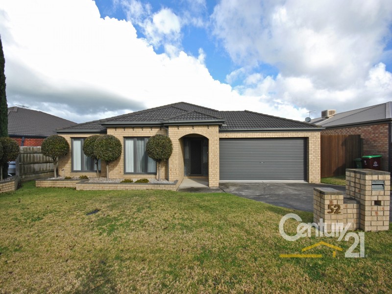52 Hartsmere Drive, Berwick VIC 3806