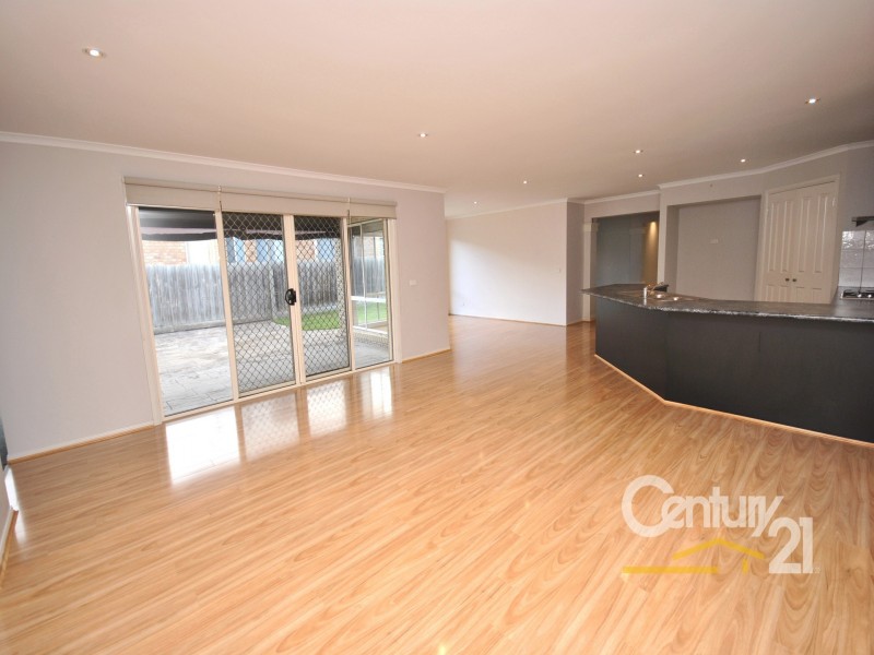 52 Hartsmere Drive, Berwick VIC 3806