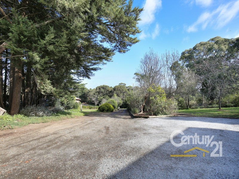 5 Glismann Road, Beaconsfield VIC 3807