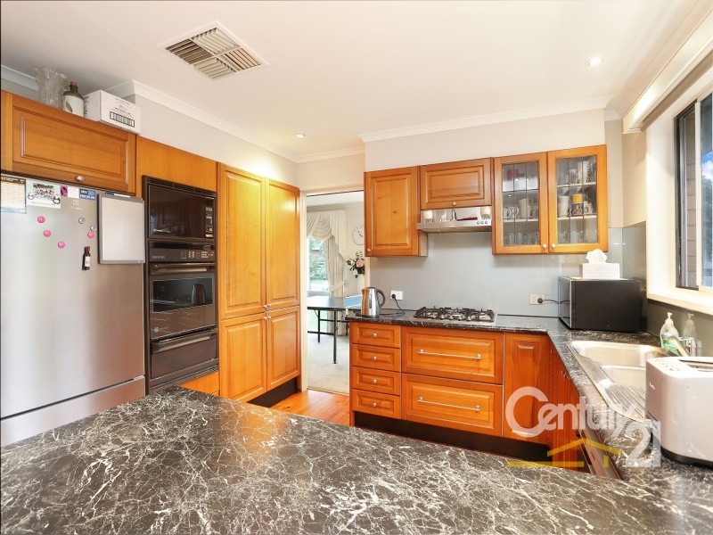 2 Greystoke Court, Berwick VIC 3806