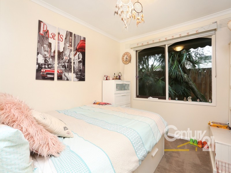 2 Greystoke Court, Berwick VIC 3806