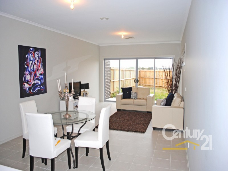 5/7 Roseville Court, Berwick VIC 3806