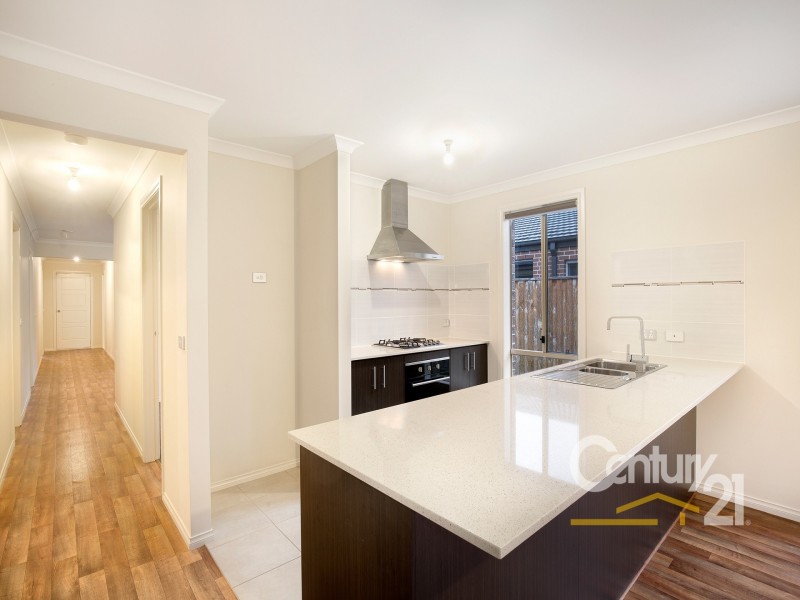 13 Longmeadow Road, Officer VIC 3809