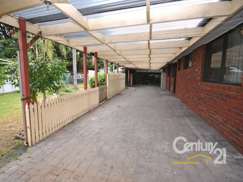 64 Collins Crescent, Berwick VIC 3806