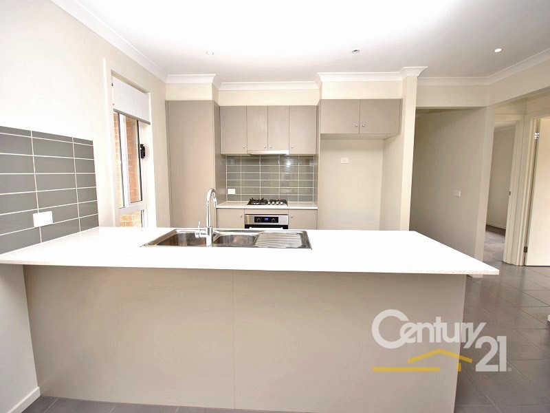 39 McEwan Drive, Cranbourne East VIC 3977