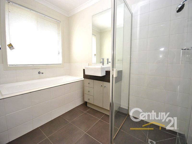 39 McEwan Drive, Cranbourne East VIC 3977