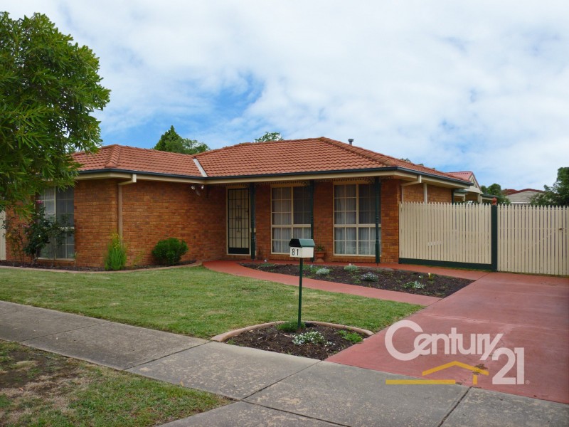 81 Bellevue Drive, Berwick VIC 3806