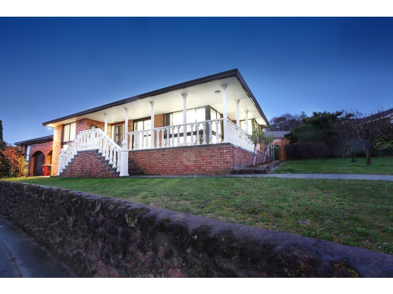 1 Legg Court, Endeavour Hills VIC 3802