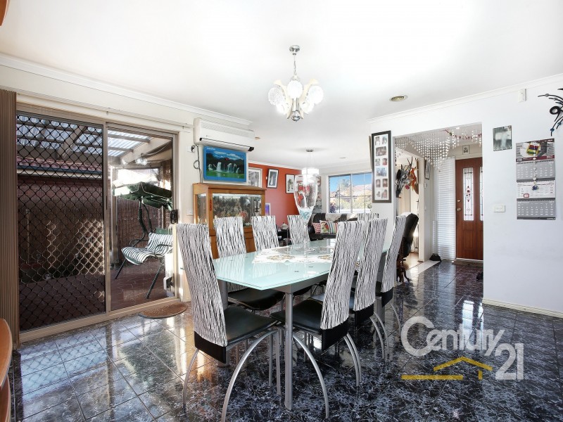 31 Emily Drive, Narre Warren VIC 3805