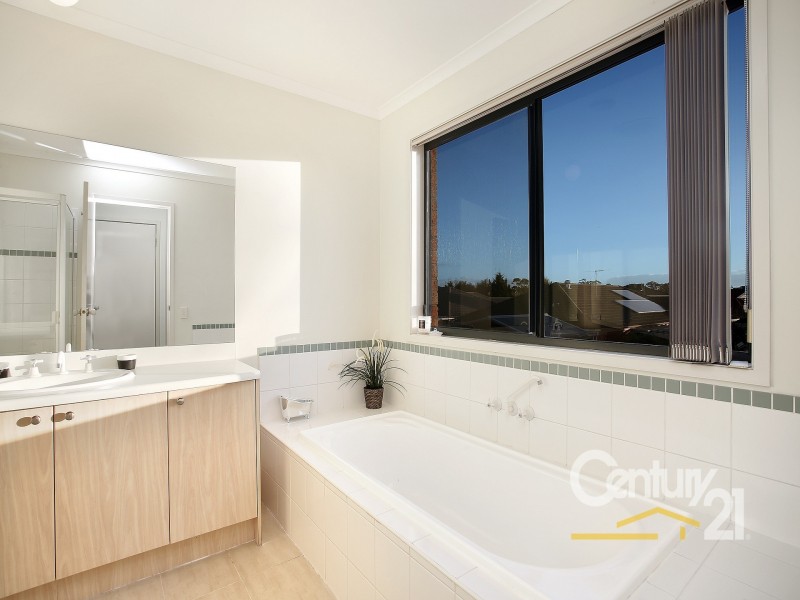 31 Chatswood Drive, Narre Warren South VIC 3805