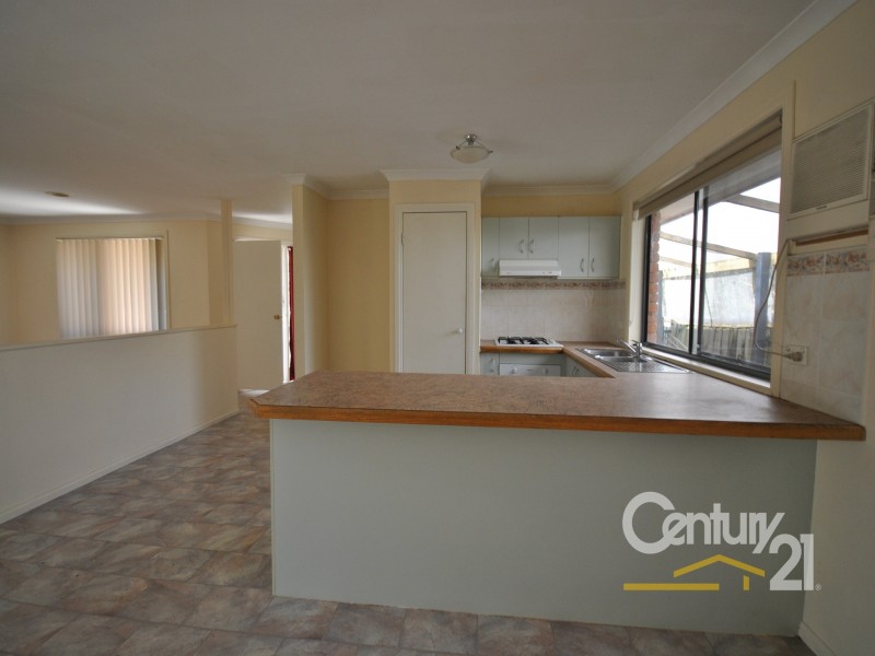 8 Nita Close, Narre Warren VIC 3805