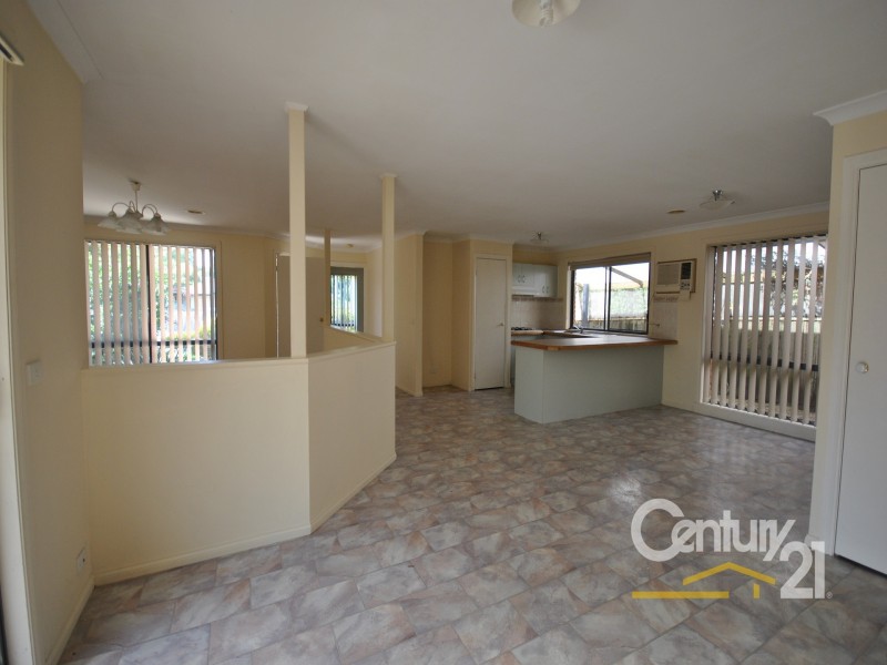 8 Nita Close, Narre Warren VIC 3805