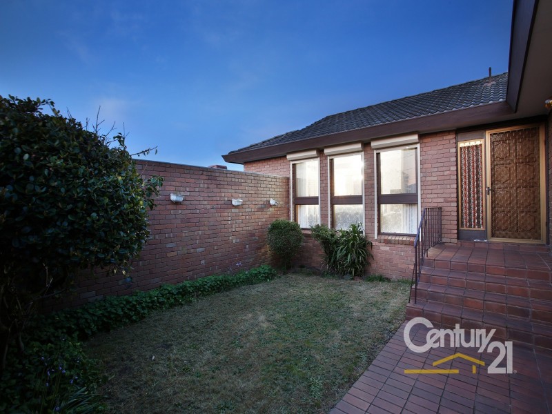 5 Westminster Avenue, Dandenong North VIC 3175