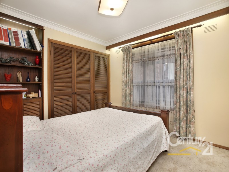 5 Westminster Avenue, Dandenong North VIC 3175