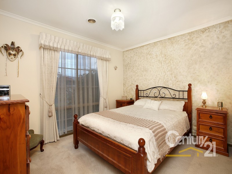 69 Marson Crescent, Hallam VIC 3803