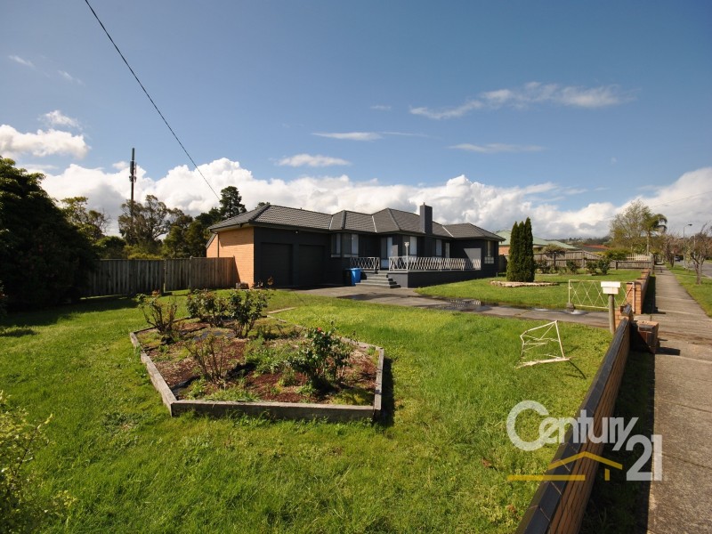 2 Crawley Road, Narre Warren North VIC 3804