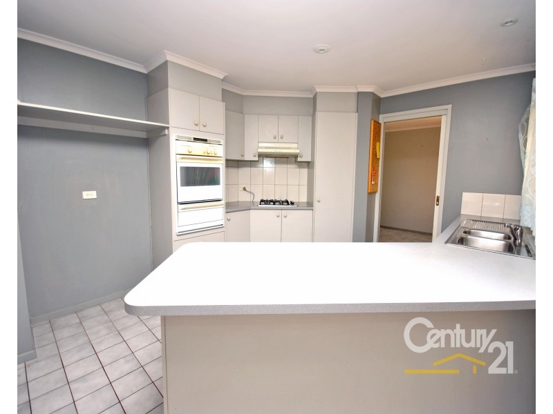 36 Cobblestone Avenue, Narre Warren South VIC 3805