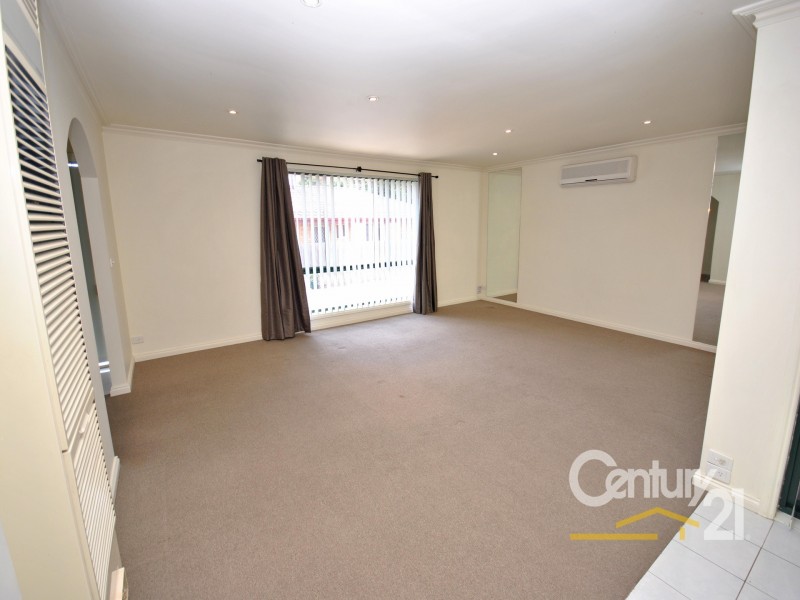 1/25  John Hunter Drive, Endeavour Hills VIC 3802