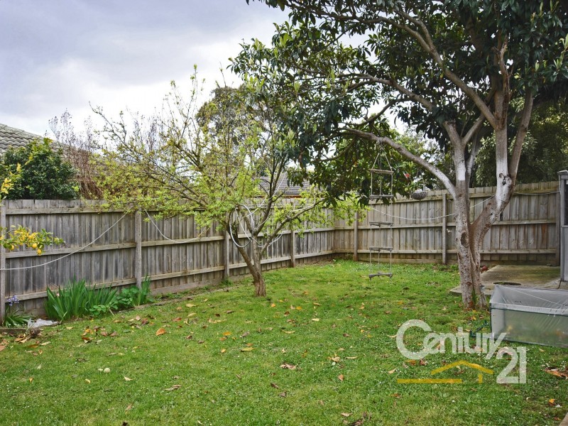 2 Terrell Close, Endeavour Hills VIC 3802