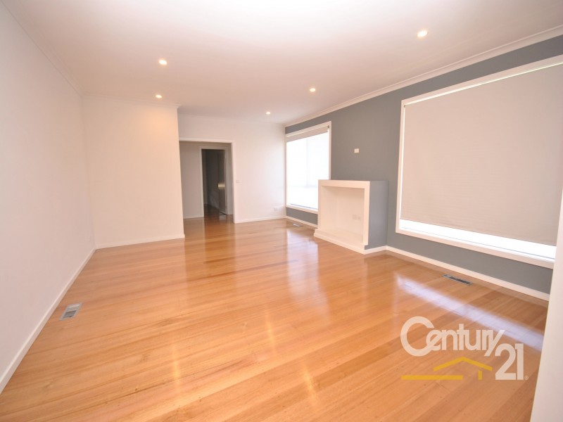 2 Crawley Road, Narre Warren VIC 3805