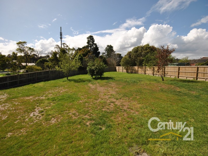 2 Crawley Road, Narre Warren VIC 3805