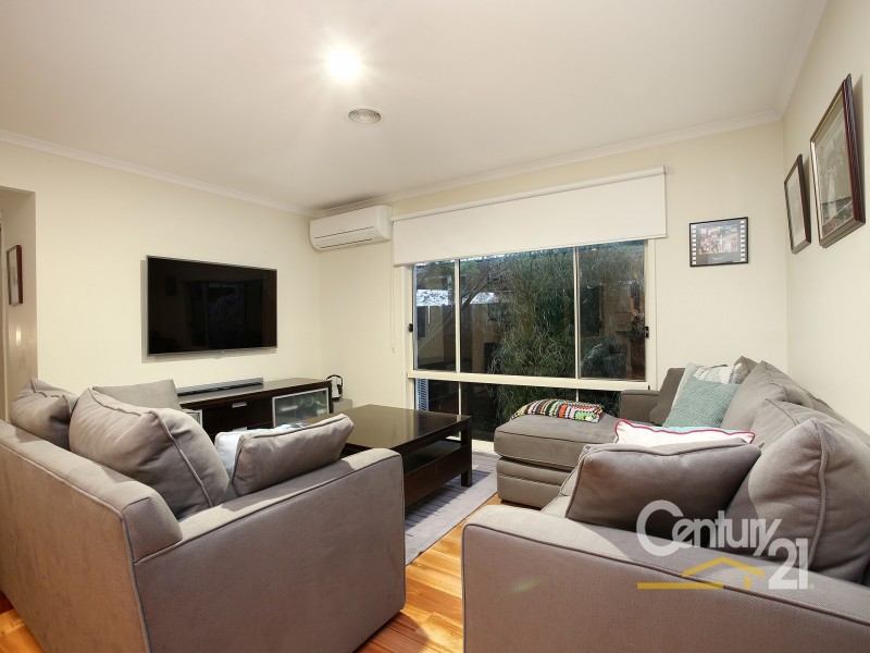 12 Georgina Place, Berwick VIC 3806