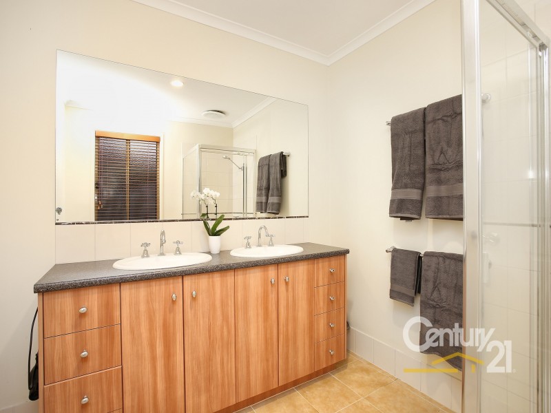 12 Georgina Place, Berwick VIC 3806