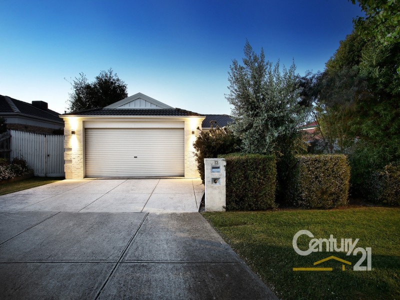 12 Georgina Place, Berwick VIC 3806