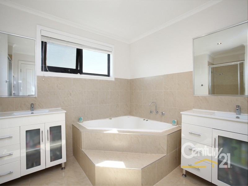 10 Georgetown Way, Officer VIC 3809