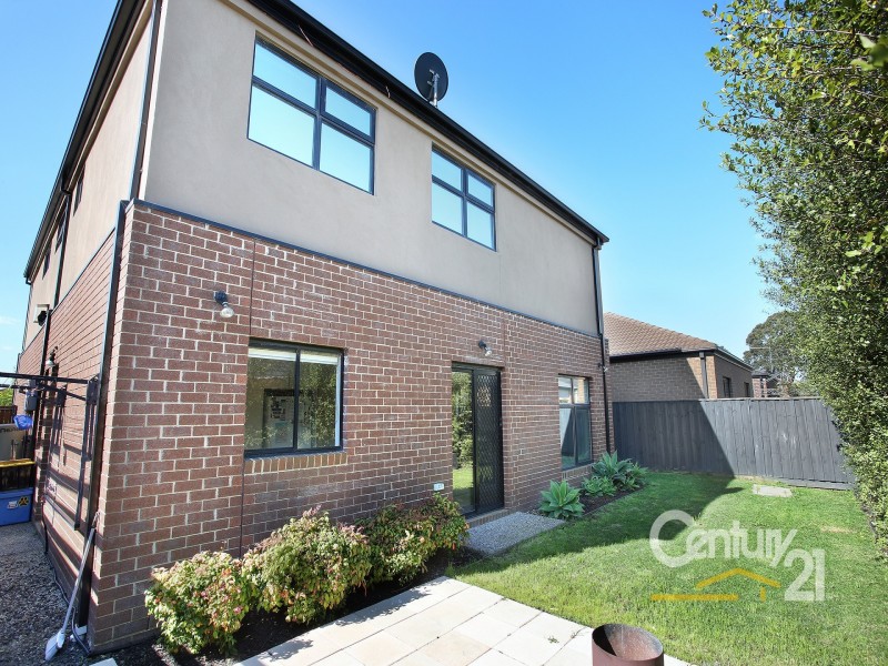 10 Georgetown Way, Officer VIC 3809