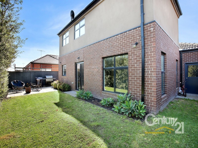 10 Georgetown Way, Officer VIC 3809