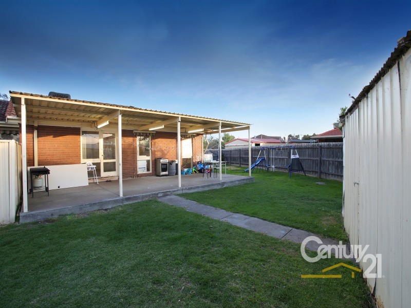 18 Usher Court, Dandenong VIC 3175