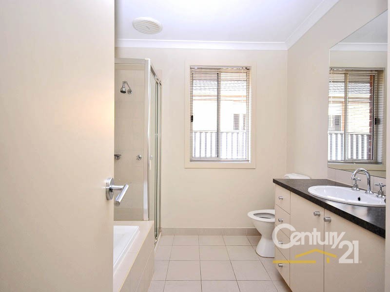 49 Pomegranate Way, Pakenham VIC 3810