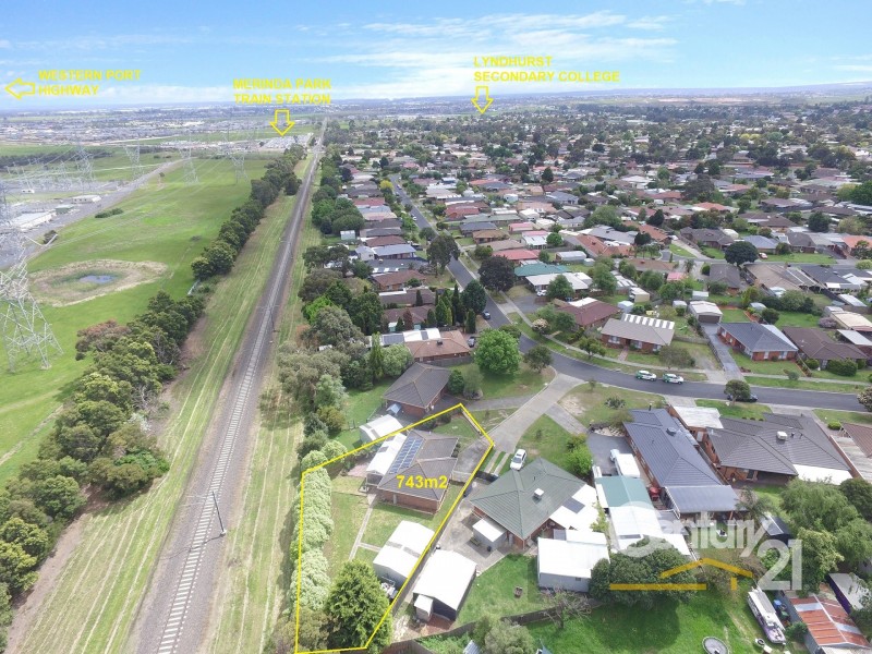 14 Toirram Crescent, Cranbourne VIC 3977