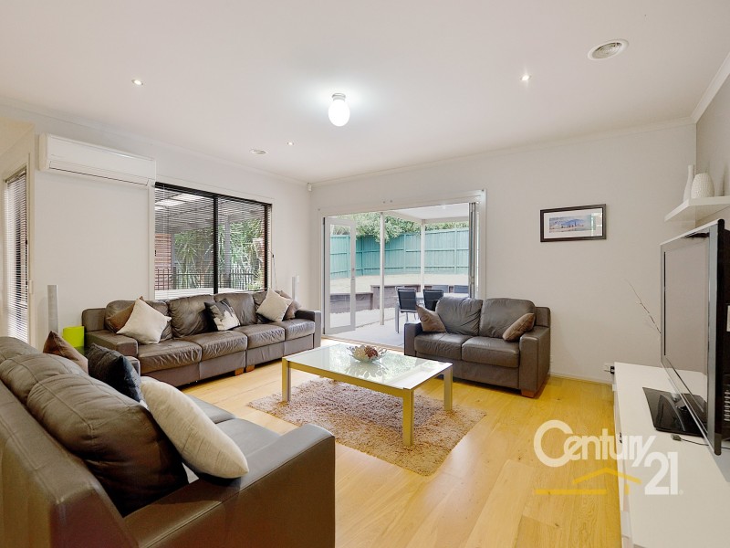 22 Bridgewater Boulevard, Berwick VIC 3806