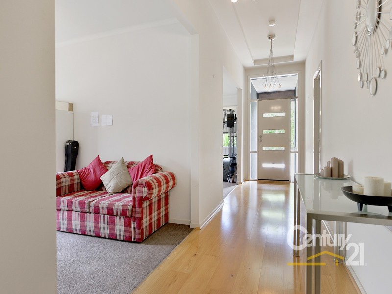 22 Bridgewater Boulevard, Berwick VIC 3806