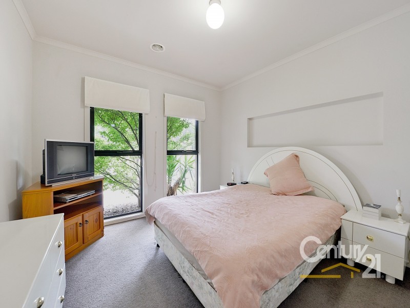 22 Bridgewater Boulevard, Berwick VIC 3806