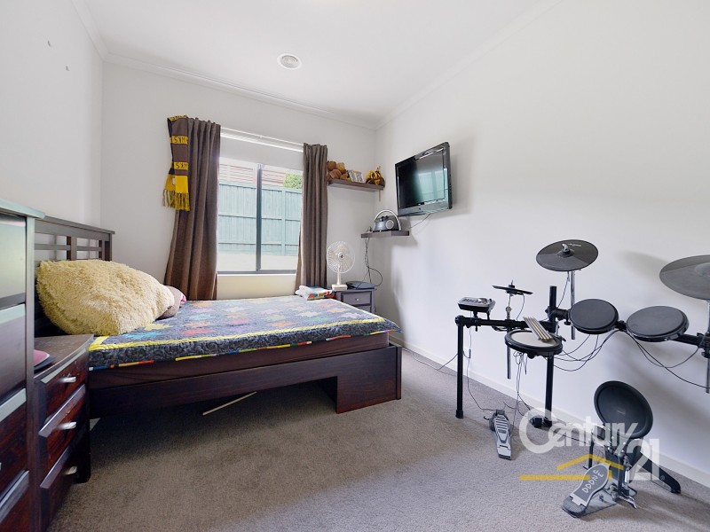 22 Bridgewater Boulevard, Berwick VIC 3806