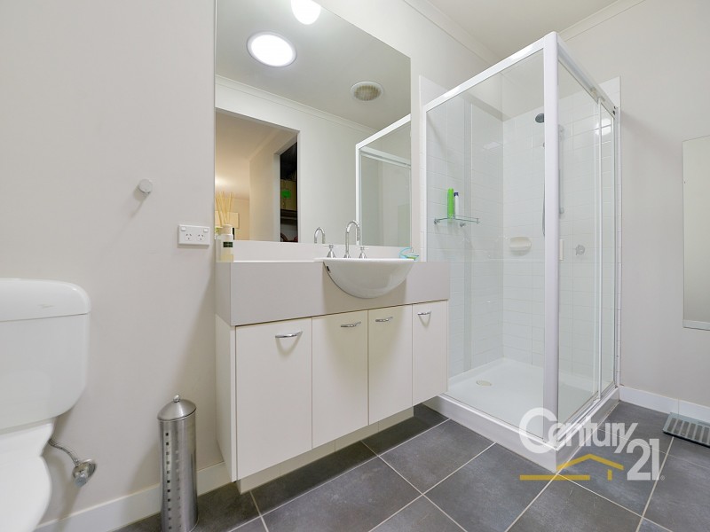 22 Bridgewater Boulevard, Berwick VIC 3806