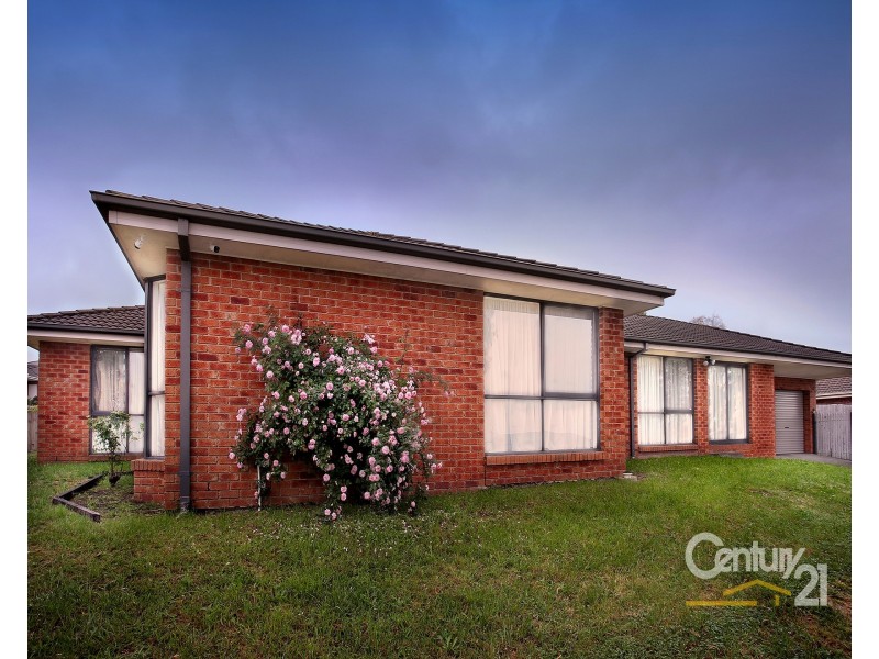 12 Redmore Court, Berwick VIC 3806
