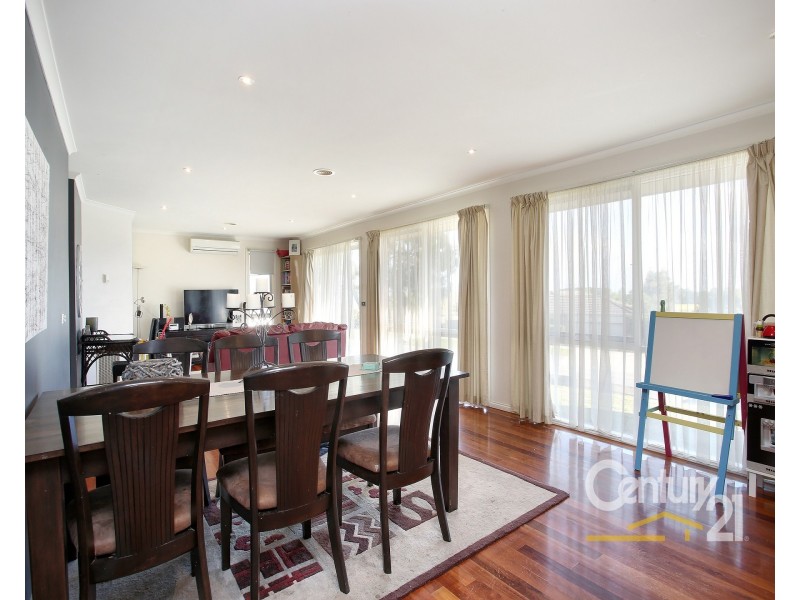 12 Redmore Court, Berwick VIC 3806